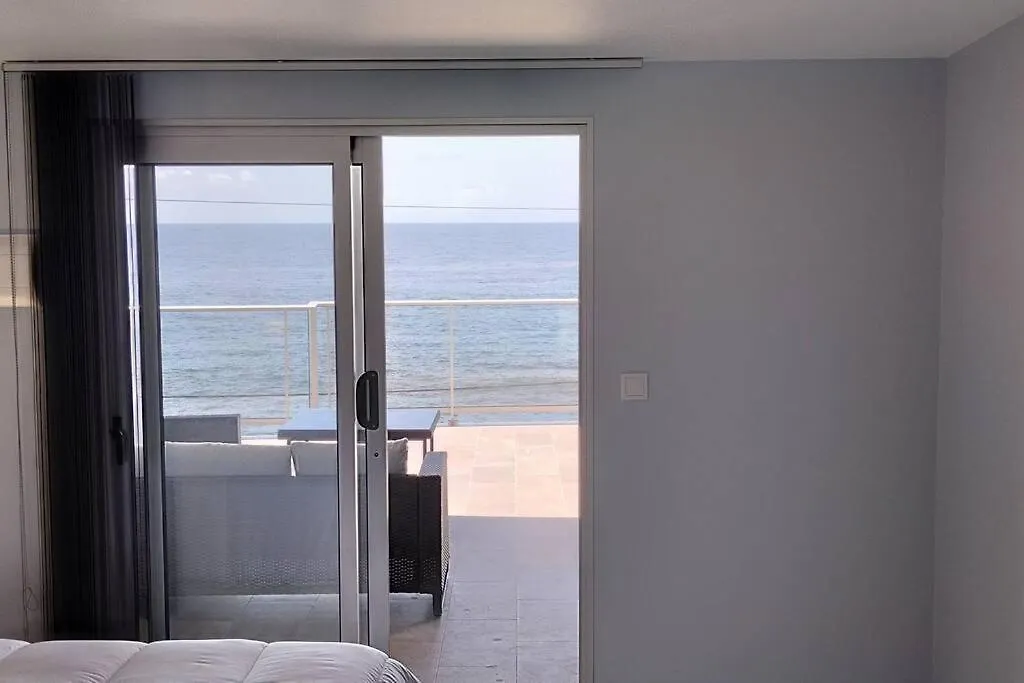 Apt. 'A Bicuda' By The Cliff Coast Accomodation Paul do Mar  Portugal